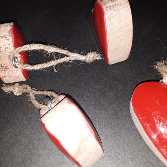 Red Heart Ornaments set of 5 - Picture 3 of 3